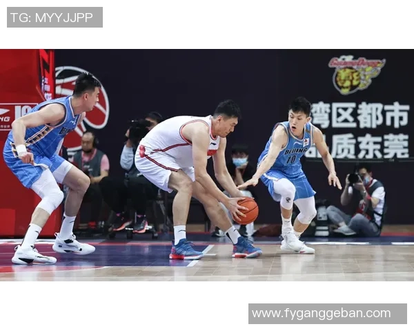 武汉篮球队防守反击策略分析与成效评估